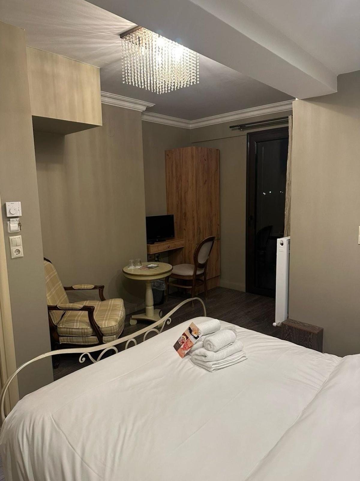 Melies Boutique Hotel Káto Loutrákion Eksteriør billede